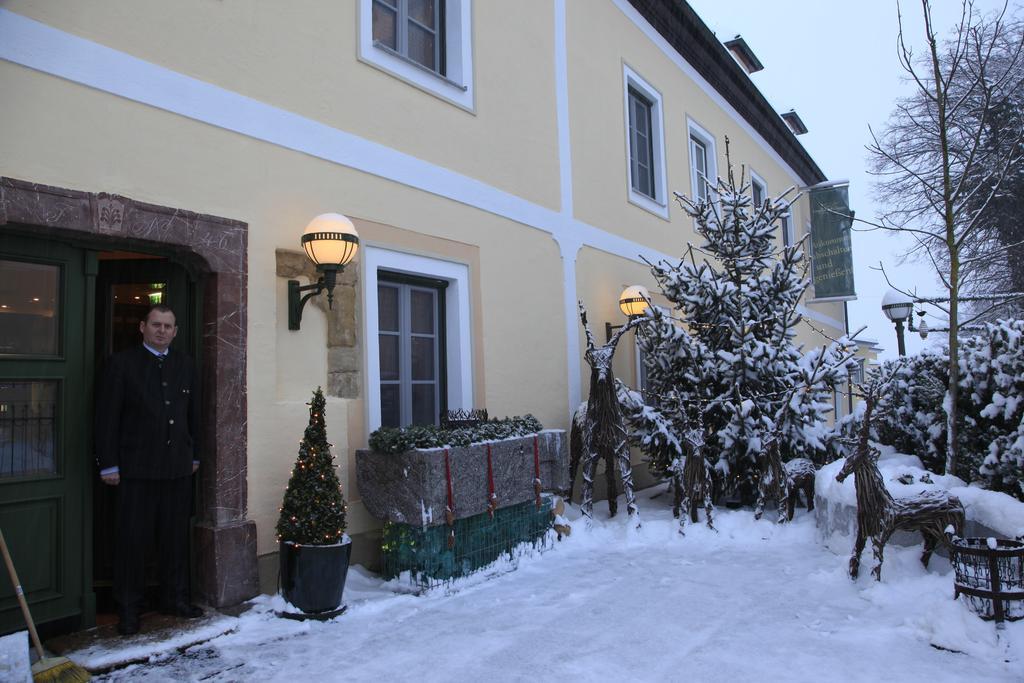 Landgasthof Winter Ardagger Stift Exterior photo